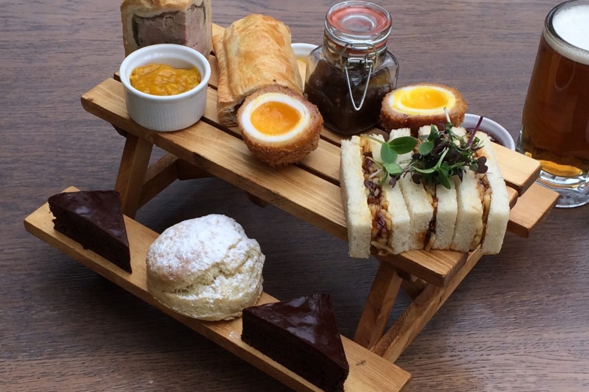 Afternoon tea Coombe Abbey
