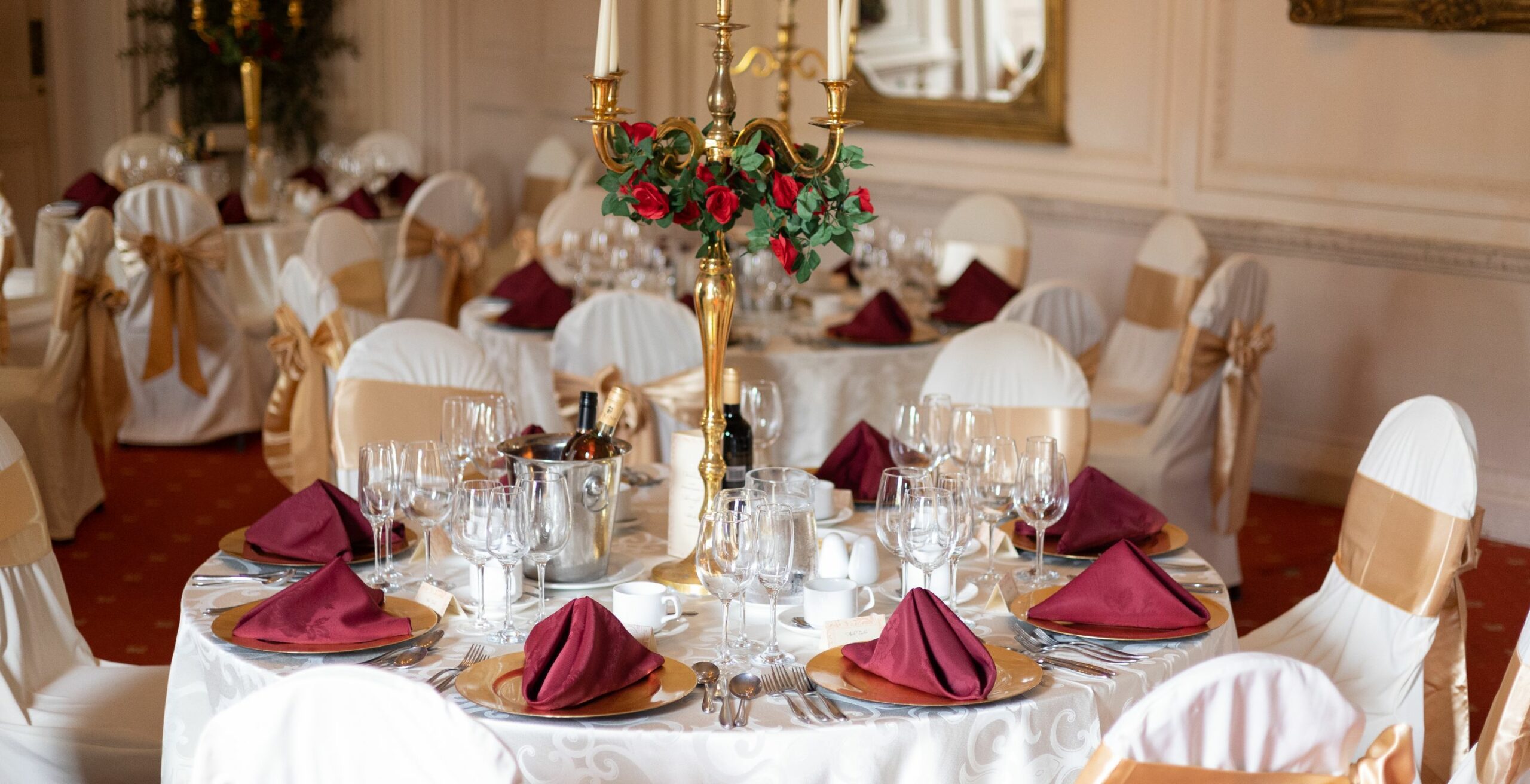 Affordable wedding venue at Coombe Abbey, picture shows a picturesque table setting 